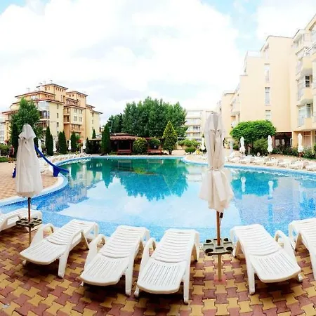 Kamelia Garden Mikosta Σάνι Μπιτς