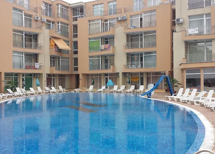 Hotel Kamelia Garden Mikosta *