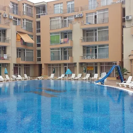 Apartment Kamelia Garden Mikosta *